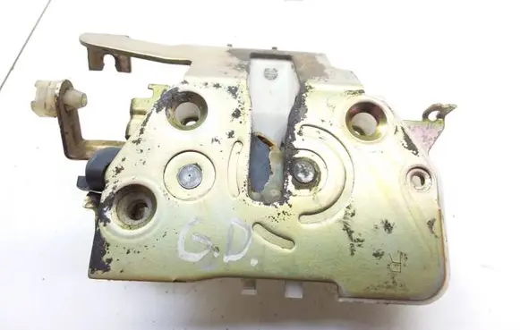 Mazda MPV Rear door lock