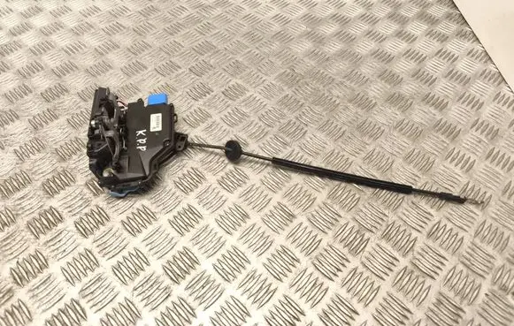 Volkswagen Golf V Front door lock 3D1837015AB