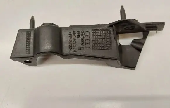 Audi A4 S4 B8 8K Front bumper mounting bracket 8K0807284