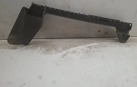 Audi Q7 4L Rear door windshield rail 4L0839067