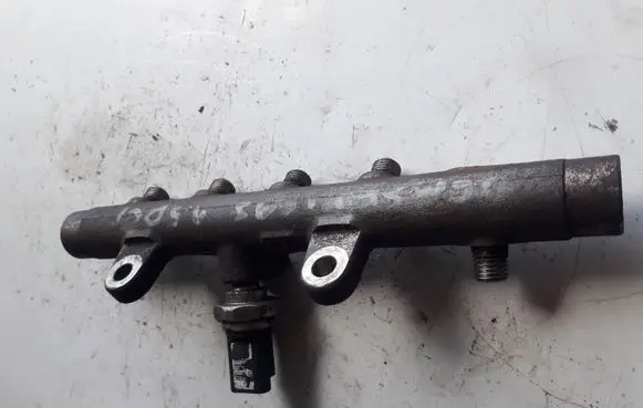 Renault Scenic II - Grand scenic II Fuel distributor 