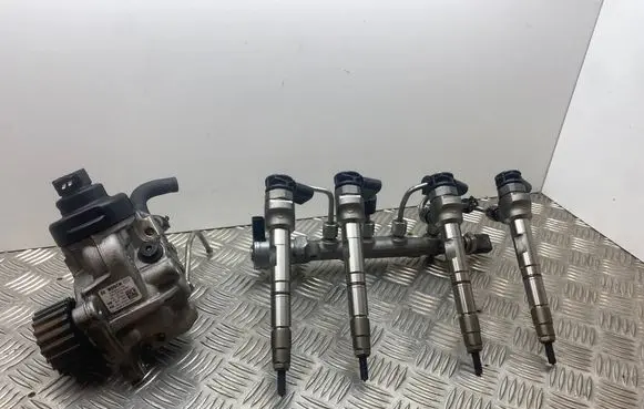 Volkswagen Golf VIII Fuel injection system set 05L130277E 05L089