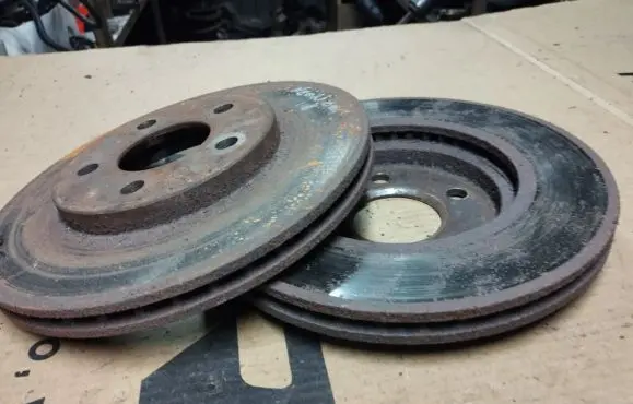 Chrysler Neon II Front brake disc