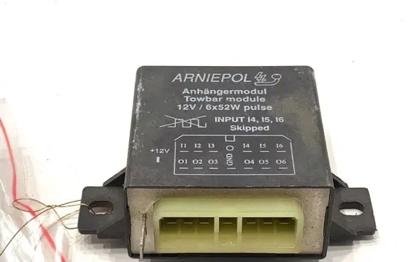 Volkswagen PASSAT B6 Tow bar trailer control unit/module