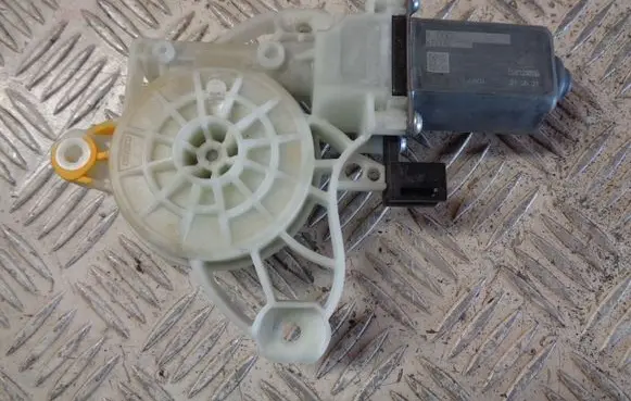 Rear door window regulator motor