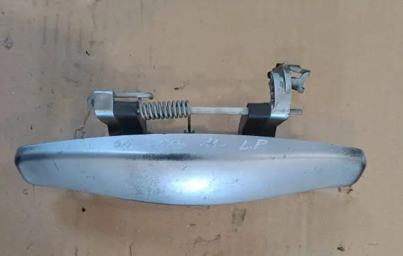 Renault Sandero I Front door exterior handle