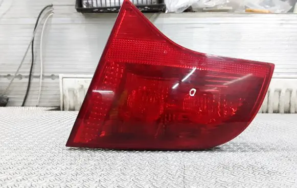 Audi A4 S4 B7 8E 8H Tailgate rear/tail lights 8E9945094