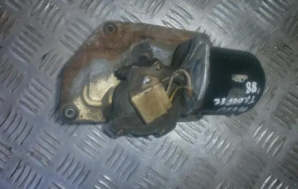 Isuzu Trooper Wiper motor