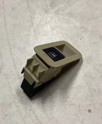 Volkswagen PASSAT B7 Electric window control switch 561868749