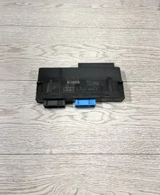 BMW 3 E90 E91 Comfort/convenience module 9187533 10681810