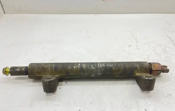Nissan X-Trail T30 Fuel main line pipe