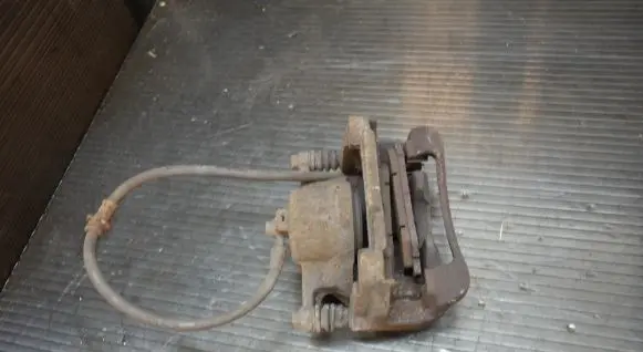 Nissan Qashqai Front brake caliper