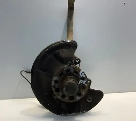 Mercedes-Benz E W211 Front wheel hub A2113306420 2113306420