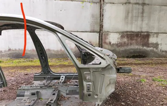 BMW 2 F45 Side car body part 