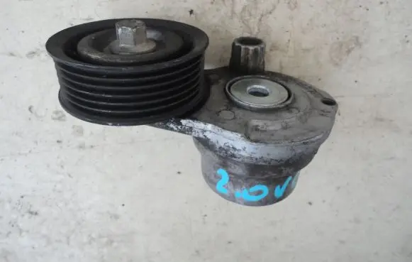 Chevrolet Captiva Generator/alternator belt tensioner 25182787