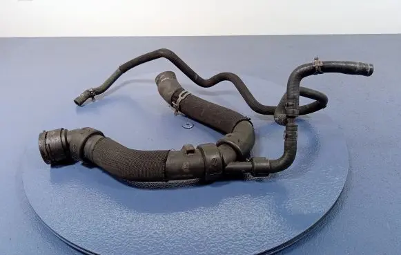 Skoda Superb B5 (3U) Engine coolant pipe/hose 8D0121101AH