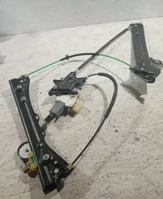 BMW 4 F32 F33 Sliding door window regulator with motor 938585102