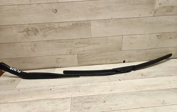 Opel Meriva A Front wiper blade arm 13139725
