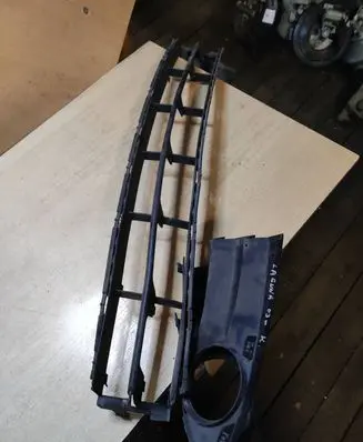 Renault Laguna II Front bumper lower grill