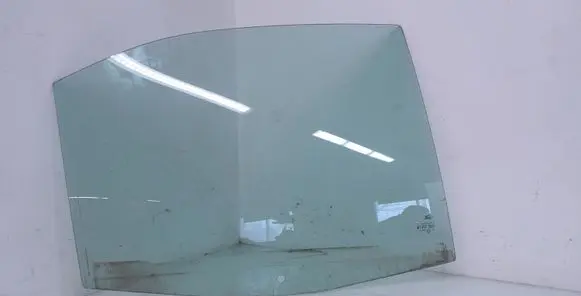 Ford Mondeo Mk III Rear door window glass 43R00021