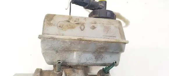 Brake fluid reservoir