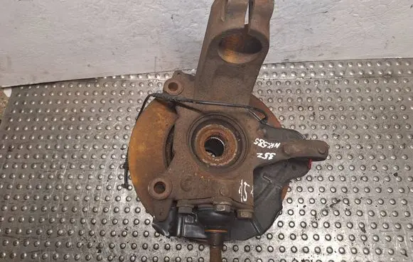 Peugeot Boxer Front wheel hub spindle knuckle S25062585