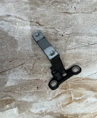 Volvo C40 Rear door lower hinge 31457099