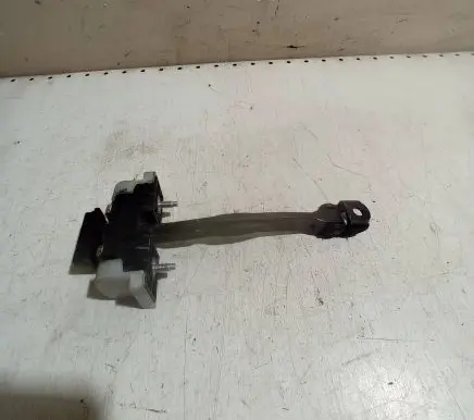 Opel Insignia A Front door check strap stopper 13229021
