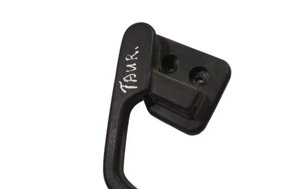 Volkswagen Polo Engine bonnet (hood) release handle 6N1823533
