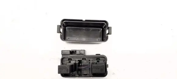 Nissan X-Trail T32 Fuse module K1538265F10