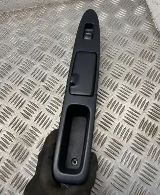 Toyota Avensis Verso Electric window control switch 7427144110