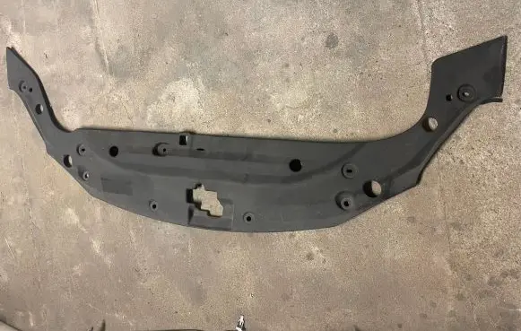 Lexus CT 200H Radiator trim 5328976010
