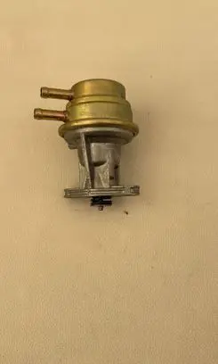 Mercedes-Benz E W124 Mechanical fuel pump 0020917901