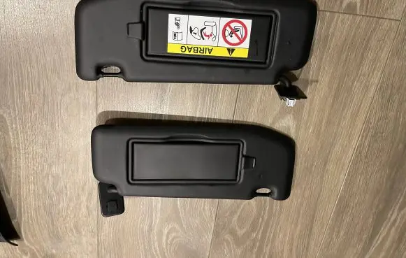 Opel Mokka B Sun visor 98269224ZD 98265223ZD
