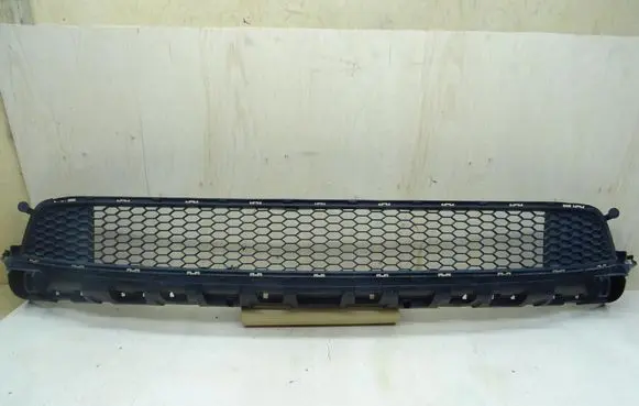 Renault Trafic III (X82) Front bumper lower grill 622544919R