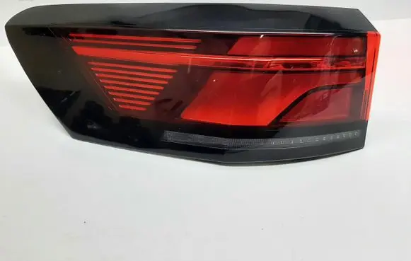 Volkswagen PASSAT B9 Rear/tail lights 3J0945095