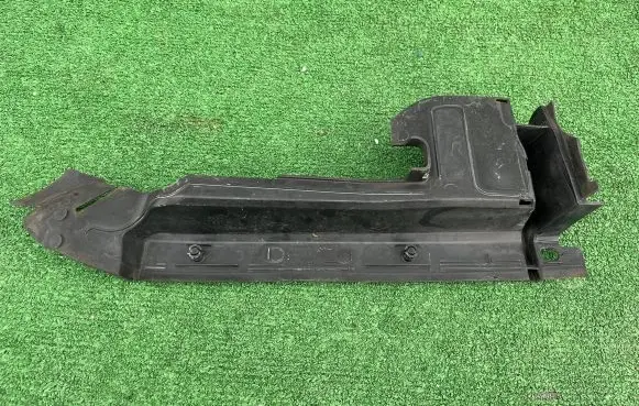Audi A6 S6 C7 4G Front arch trim 4K0821169