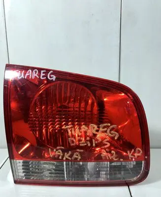 Volkswagen Touareg I Tailgate rear/tail lights 7L6945093J10S