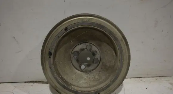Opel Zafira C Crankshaft pulley 55586935