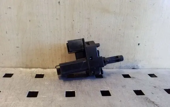 Clutch pedal sensor