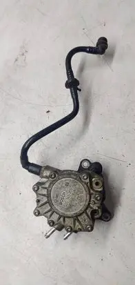 Volkswagen PASSAT B6 Vacuum pump 03g145209c