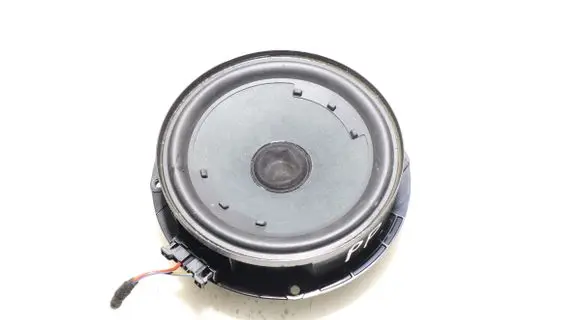 Volkswagen Jetta VI Front door speaker