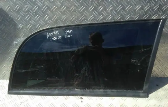 Opel Astra G Rear side window