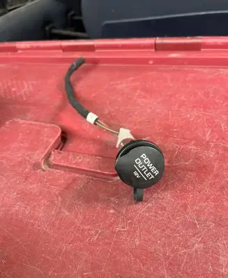 Volkswagen PASSAT B5 12 V Socket (rear) 3B0925071