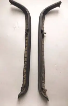Mercedes-Benz W123 Rear/tail light trim molding 