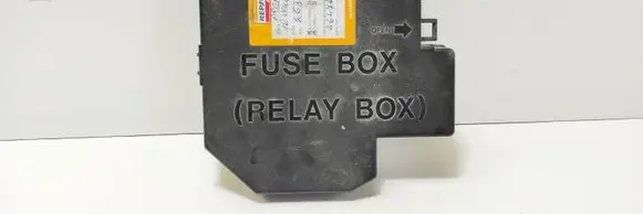KIA Clarus Fuse box cover