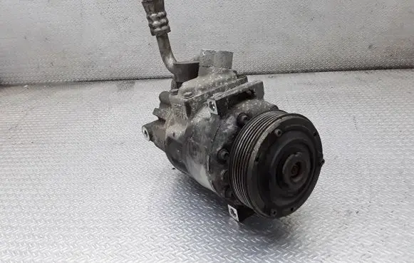 Volkswagen Golf V Air conditioning (A/C) compressor (pump) 1K0820803G