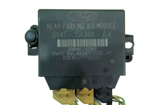 Ford Focus Central body control module DV4T15K866AK