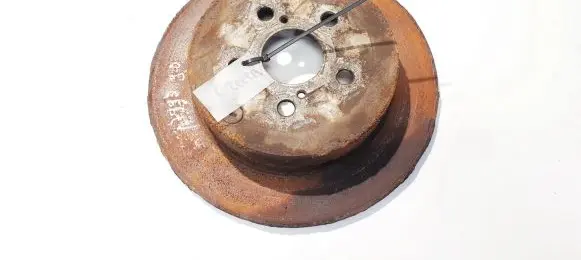 Toyota Avensis T250 Rear brake disc neventiliuojamas