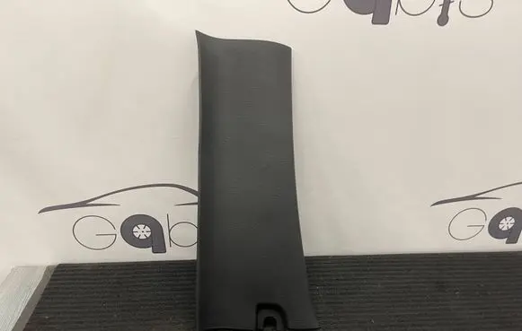 Dodge RAM (C) pillar trim 6BN43TRMA 5110132